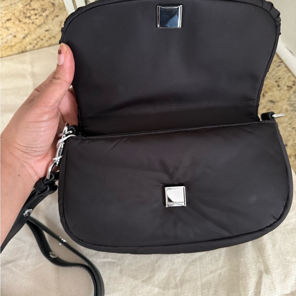 New Tory Burch Britten puff crossbody in black & matching cardholder - Picture 9 of 11